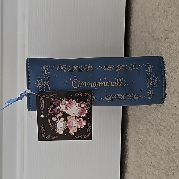 Cinnamoroll Make Up Pouch - Picture 3 of 6